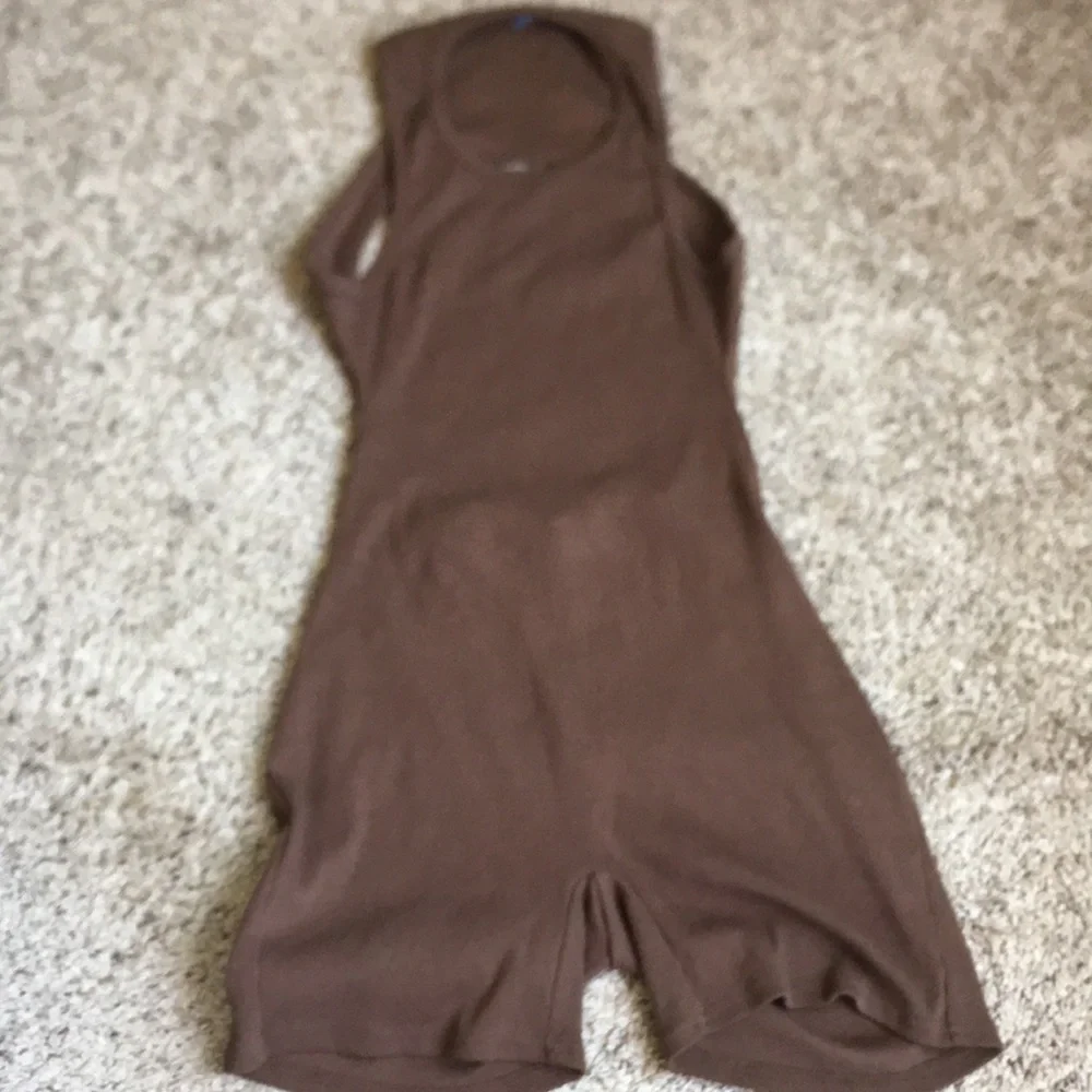 Fashion nova romper - Picture 3 of 5